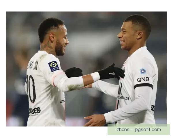 巴黎圣日耳曼正式签下萨福诺夫出任二号门将门线竞争格局或被改写